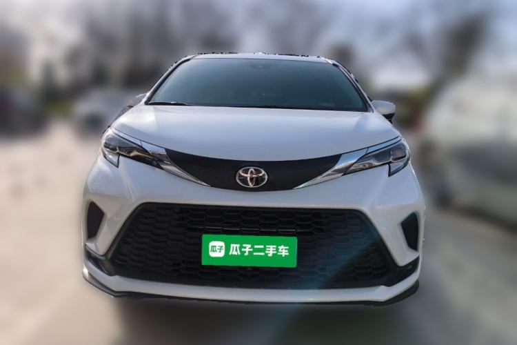 Used Toyota Granvia 2024 2.5L Hybrid Comfort Edition Front