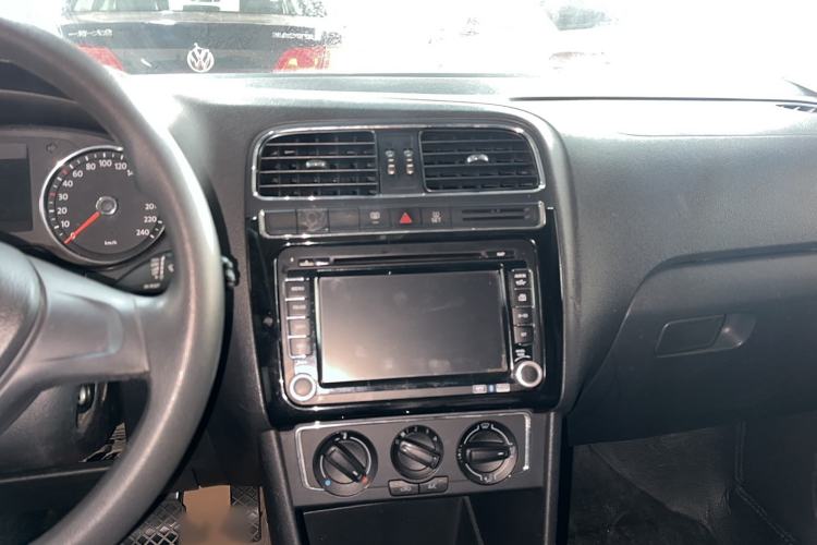 Used Volkswagen Polo 2014 1.4L Automatic Comfort Edition