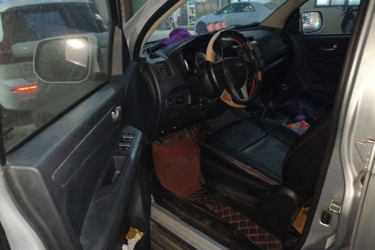 Used Isuzu JLM 2018 2.0T Two-Wheel-Drive Gasoline Ultra-Luxury Version 4K21D4T
