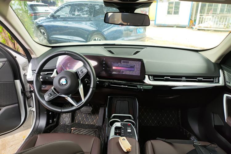 Used BMW X1 2023 sDrive25Li X Design Package Center Console