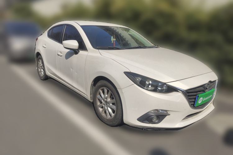Used Mazda 3 Axela 2016 Sedan 1.5L Automatic Comfort Model