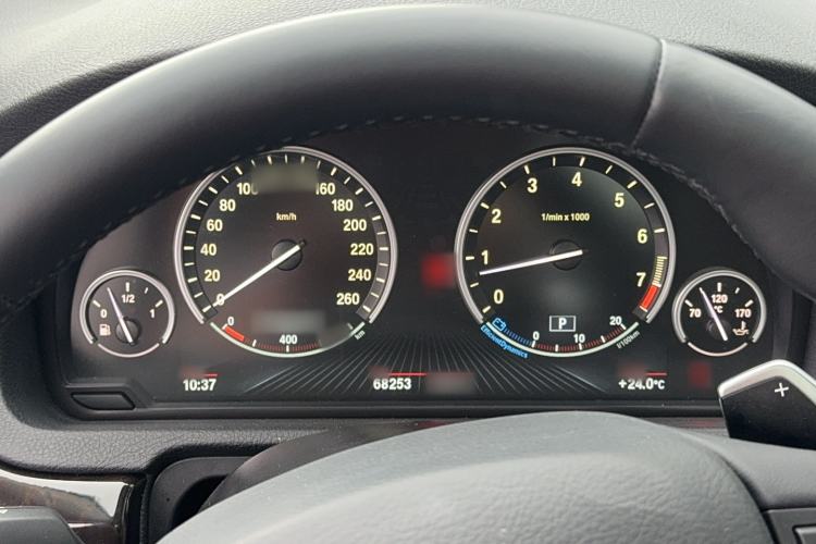 Used BMW 5 Series GT 2014 535i Leading Model
