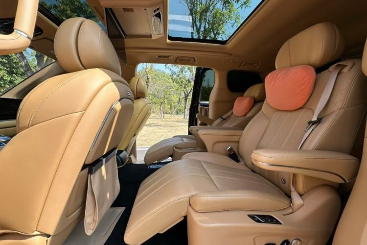 Used VOYAH Dream 2024 PHEV Extended-Range Premium Edition
