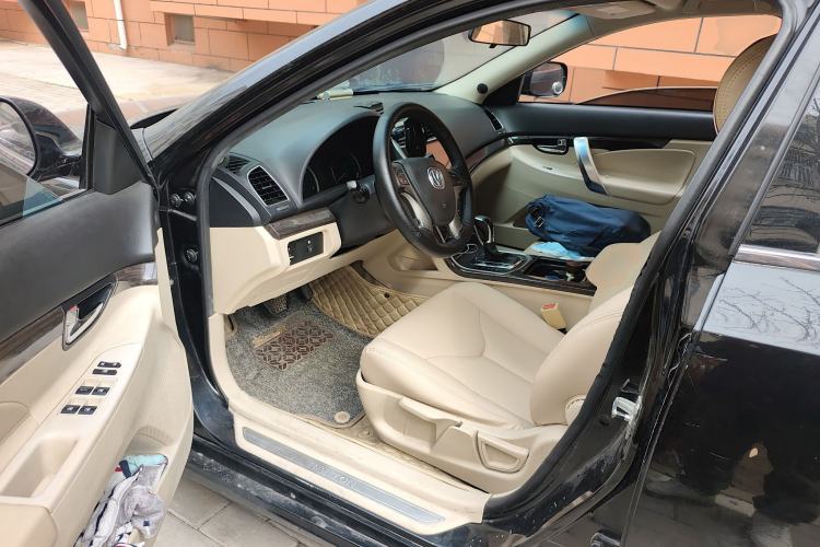 Used CHANGAN Raeton 2013 1.8T Automatic Elite Model China IV Standard
