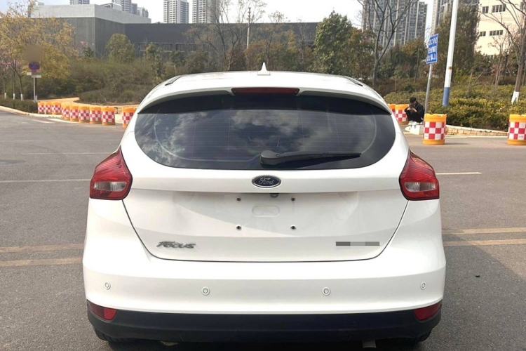 Used Ford Focus 2020 Hatchback Classic 1.5L Automatic Trendy Model
