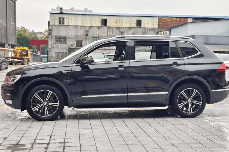 Used Volkswagen Tiguan L 2019 Updated Version 330TSI Automatic Two-Wheel Drive Panoramic Comfort Edition China VI Standard