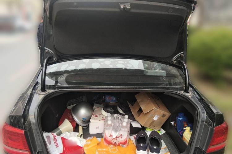 Used Volkswagen Magotan 2013 1.8TSI Prestige Model Trunk