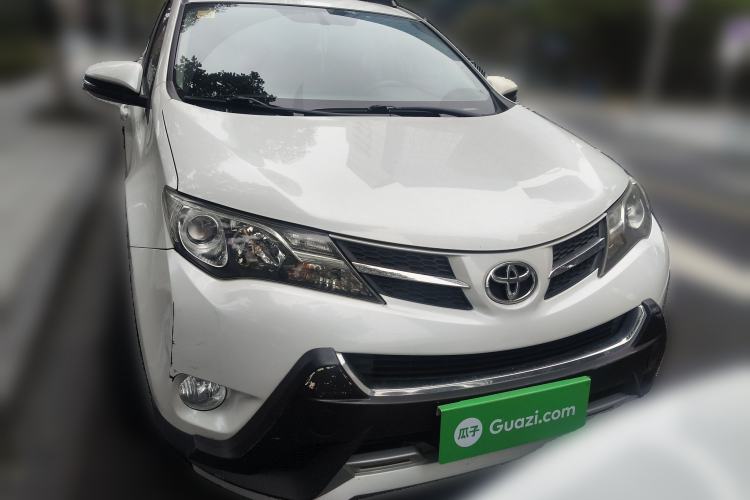 Used Toyota RAV4 2015 2.0L CVT Two-Wheel Drive Urban Edition