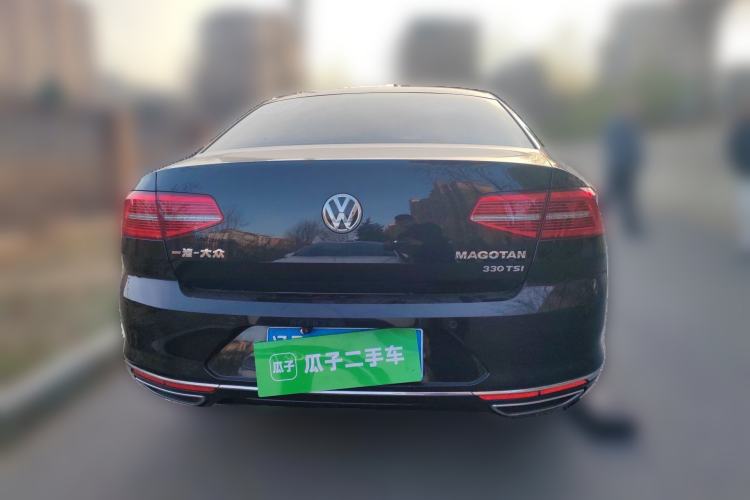 Used Volkswagen Magotan 2018 330TSI DSG Luxury Model Rear