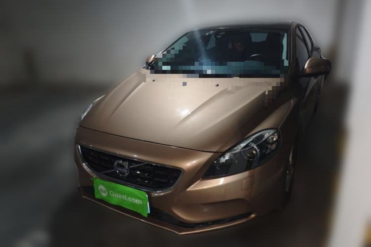 Used Volvo V40 2016 T3 Zhiyi Edition