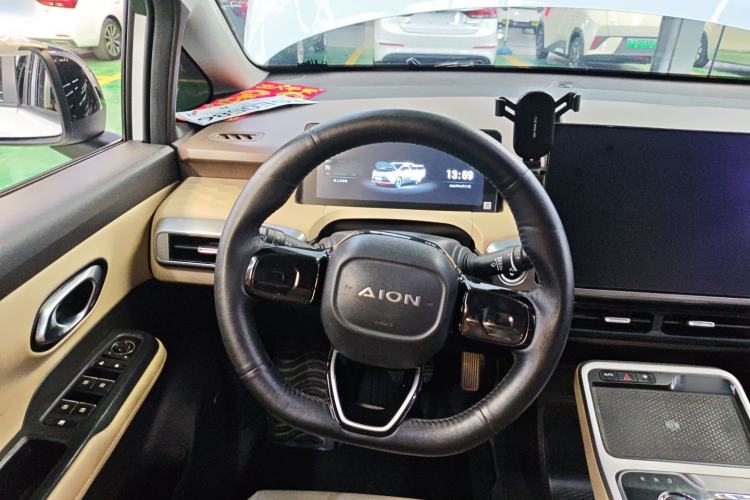 Used AION Y 2021 70 Intelligent Dynamic Edition Steering Wheel