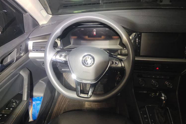 Used Volkswagen Lavida 2022 1.5L Automatic Comfort Edition
