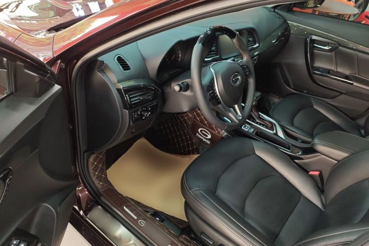 Used GAC Trumpchi GA6 2015 1.8T DCT Luxury Navigation Model Interior 3