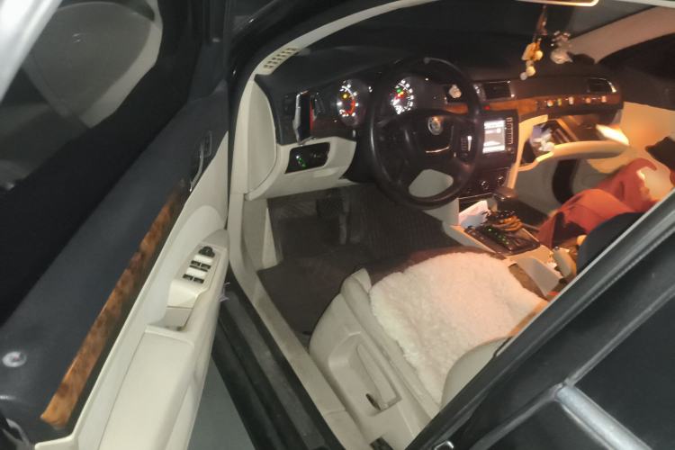 Used Skoda Superb 2012 1.8TSI Automatic Elegant Edition Driver Seat