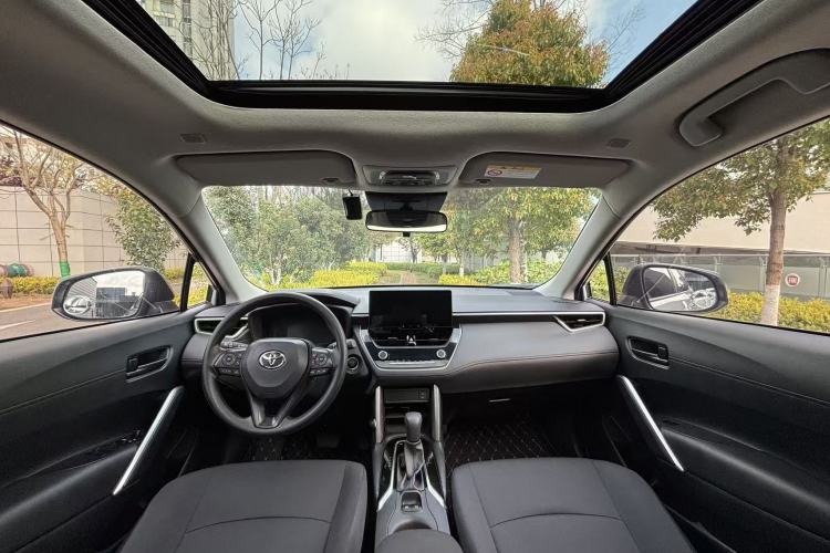 Used Toyota Corolla Cross 2023 2.0L Elite Edition Interior 3