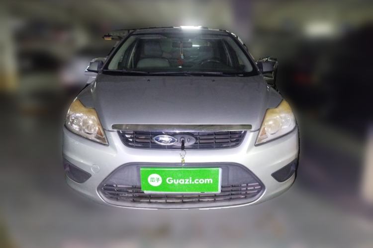 Used Ford Focus 2011 Sedan 1.8L Manual Classic Model
