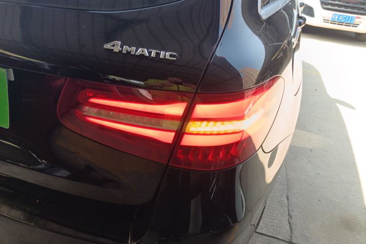 Used Mercedes-Benz GLC 2017 GLC 260 4MATIC Luxury Model
