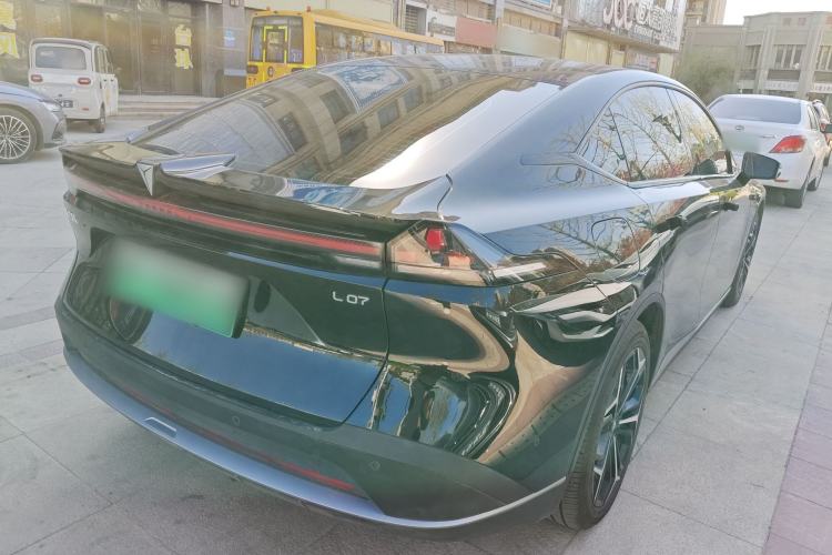 Used Deepal L07 2025 230Max Deep Blue Intelligent Driving AD PRO Range-Extended Version
