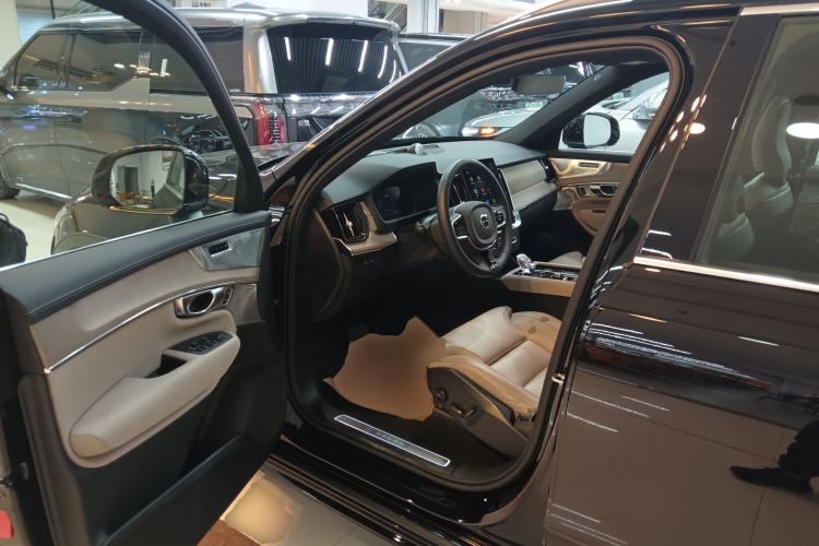 Used Volvo XC90 New Energy 2025 T8 Luxury Prestige 7-Seater