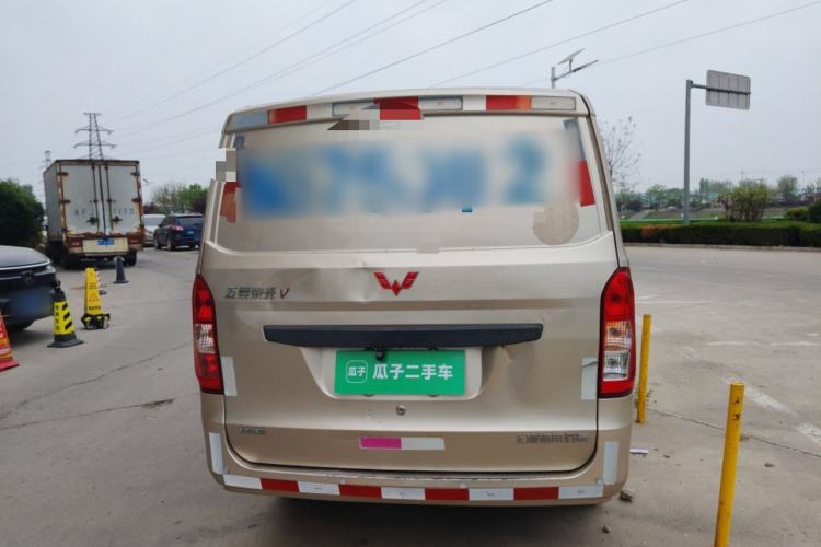 Used Wuling Rongguang V 2018 1.5L Practical Version Rear