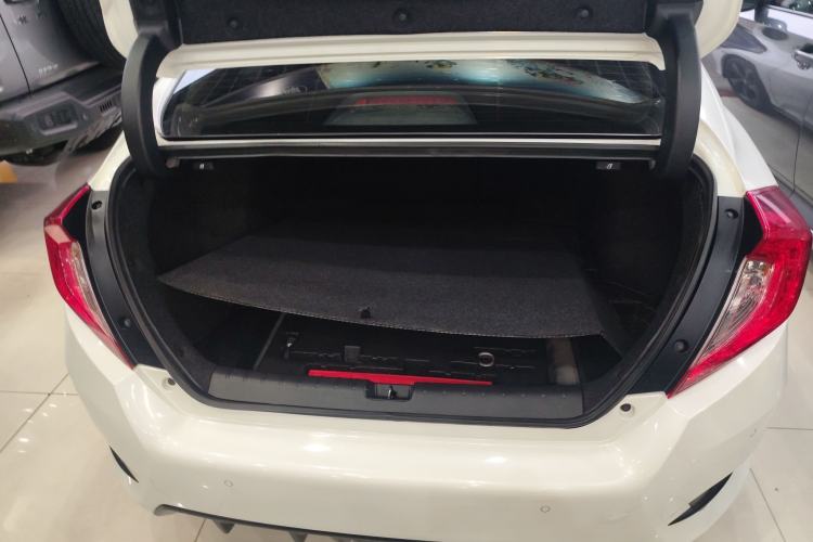 Used Honda Civic 2019 220TURBO CVT Dynamic Edition China VI Emission Standard Trunk