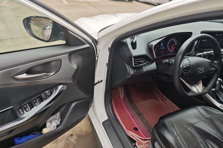 Used Hyundai Lafesta 2019 240TGDi Comfort Edition China V Standard Interior 3