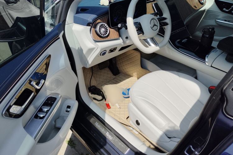 Used Mercedes-Benz EQE 2022 350 Pioneer Edition
