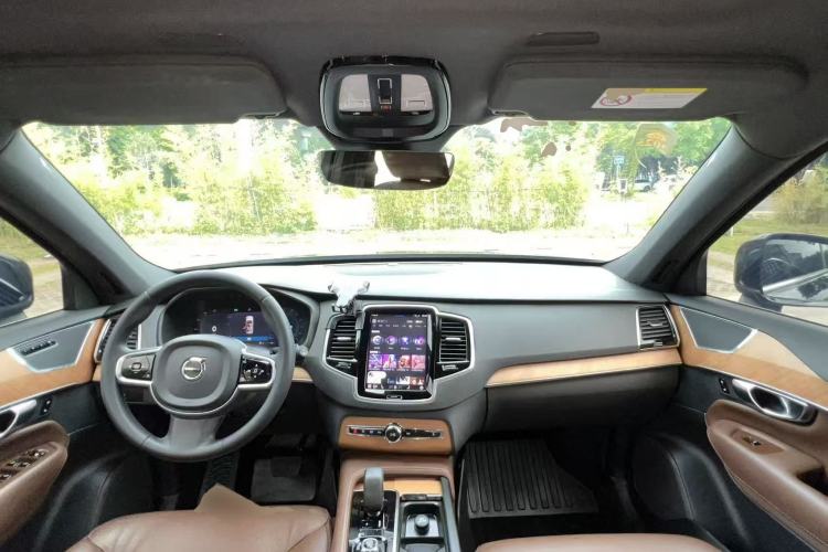 Used Volvo XC90 2023 B6 Zhiyi Luxury Edition 7-Seater