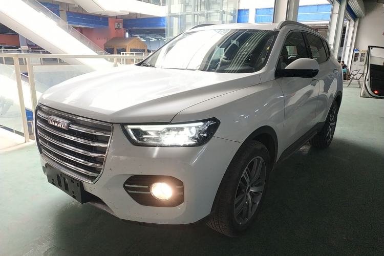 Used Haval H6 2017 Red Label 2.0T Automatic Two-Wheel Drive ZhiShang Model