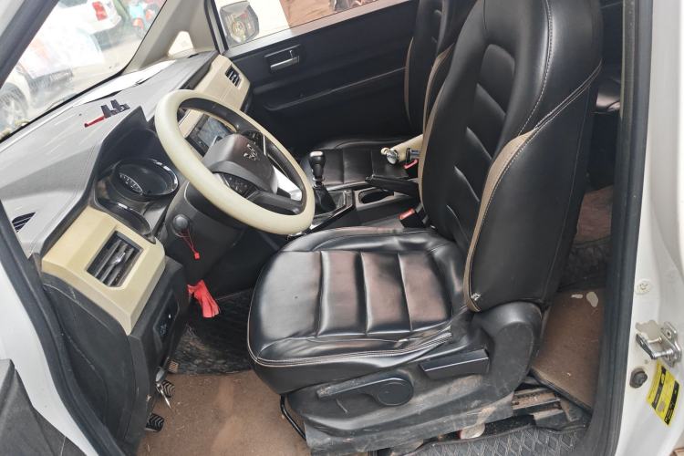 Used Wuling Hongguang PLUS 2019 1.5T Manual Luxury 7-Seater
