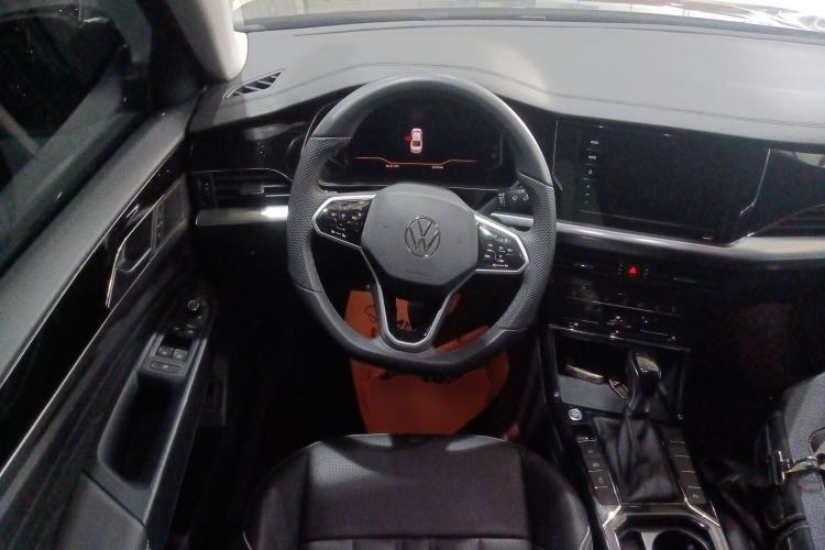 Used Volkswagen Passat 2023 Revised 330TSI Elite Edition Steering Wheel