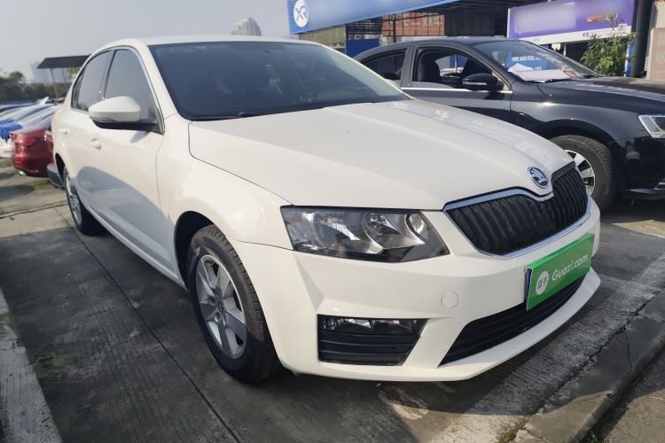 Used Skoda Octavia 2017 Classic Model 1.6L Automatic Standard Edition
