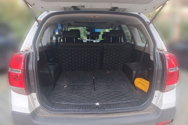 Used Chevrolet Captiva 2014 2.4L 4x4 Flagship Edition 7 Seats
