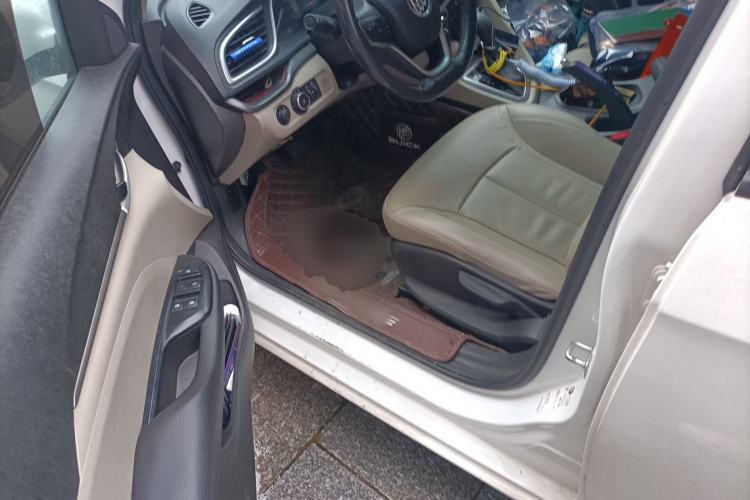 Used Buick GT 2018 15T Dual-Clutch Elite Model China V Standard Driver Seat