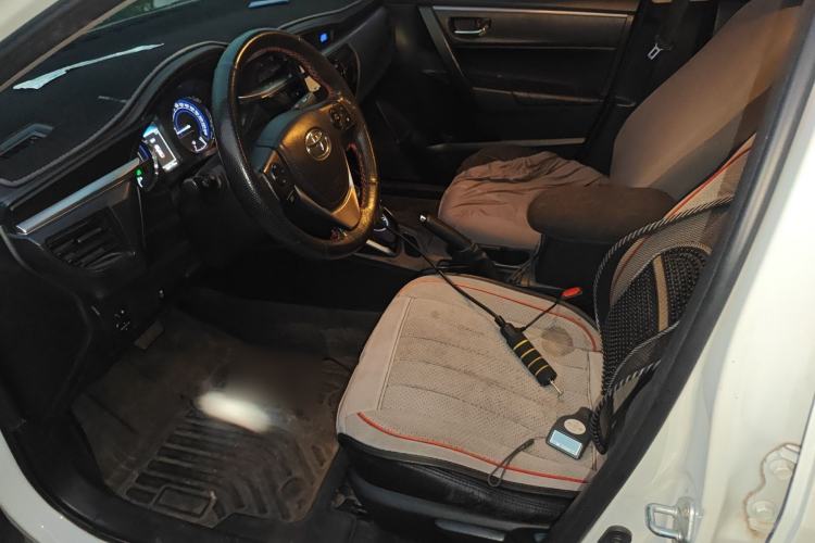 Used Toyota Levin 2016 Dual-Engine 1.8H GS E-CVT Elite Model with Sunroof Left Front Seat