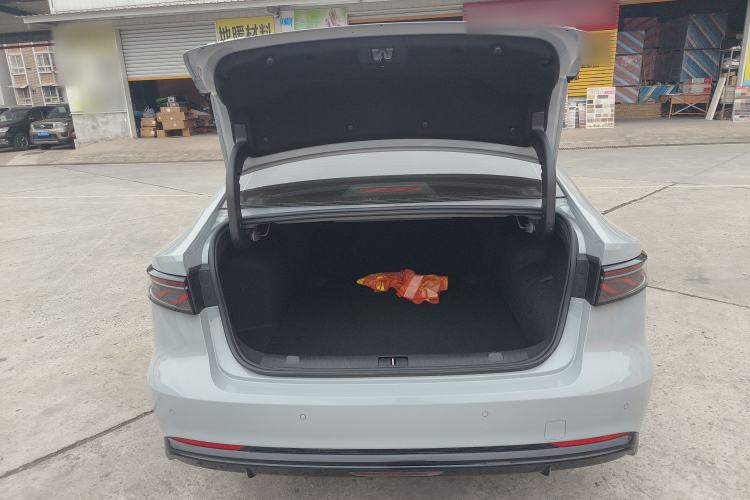 Used Chery Fengyun A8L 2025 1.5 TGDI 145 km Luxury Version