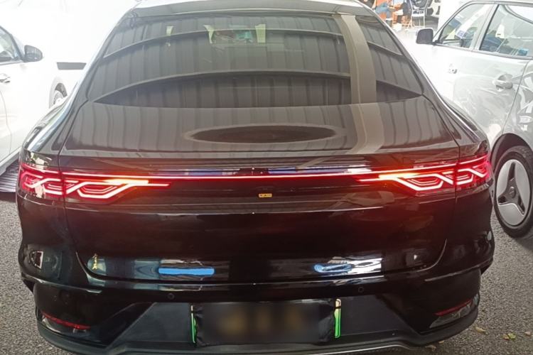 Used BYD Han 2023 EV Champion Edition 605KM Front-Drive Premium Model
