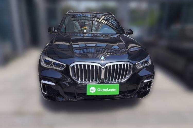 Used BMW X5 2022 xDrive 40Li M Sport Package Front