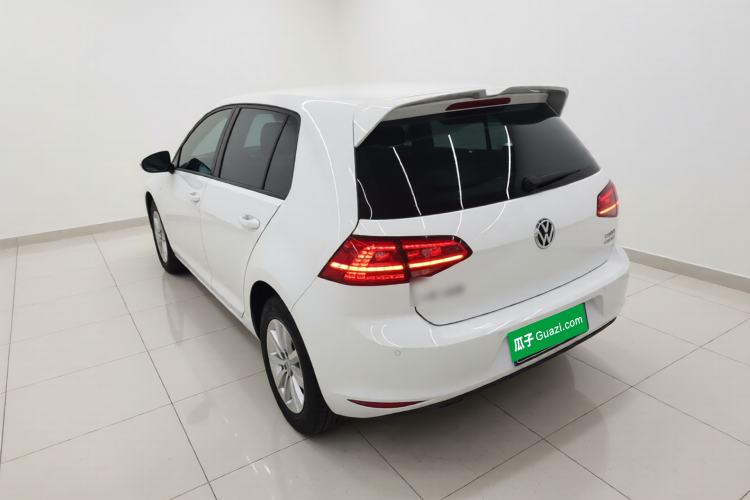 Used Volkswagen Golf 2016 1.6L Automatic Fashion Model