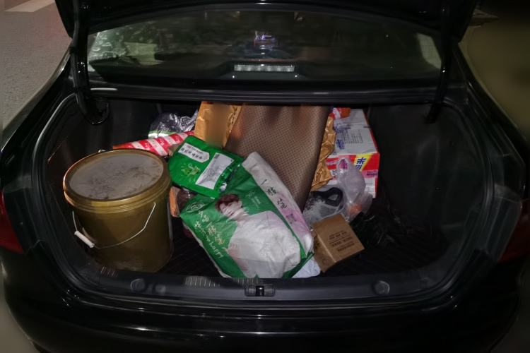 Used Volkswagen Lavida 2013 Revised Version 1.6L Automatic Luxury Edition Trunk