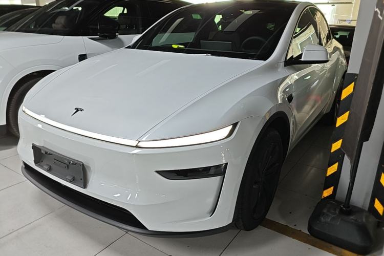 Used Tesla Model Y 2026 Rear-Drive Model