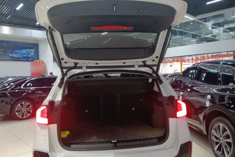 Used BMW X1 2023 sDrive25Li M Sport Package Trunk