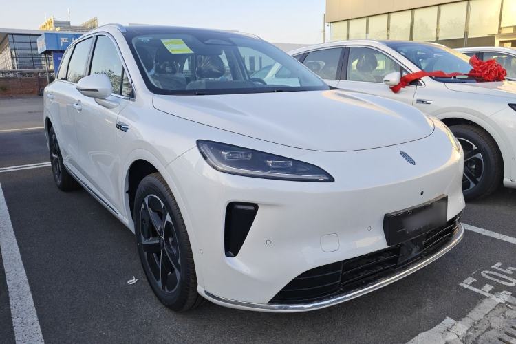 Used Hima H5 2025 Model Range-Extending Pro Front Right 45 Deg