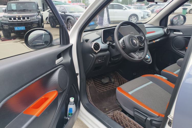 Used ORA Black Cat 2022 351 km Range Luxury Version Lithium-Ion Battery Driver Seat