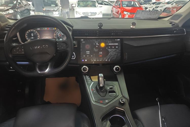 Used Lynk & Co 05 2020 2.0TD Two-Wheel Drive Shine Halo