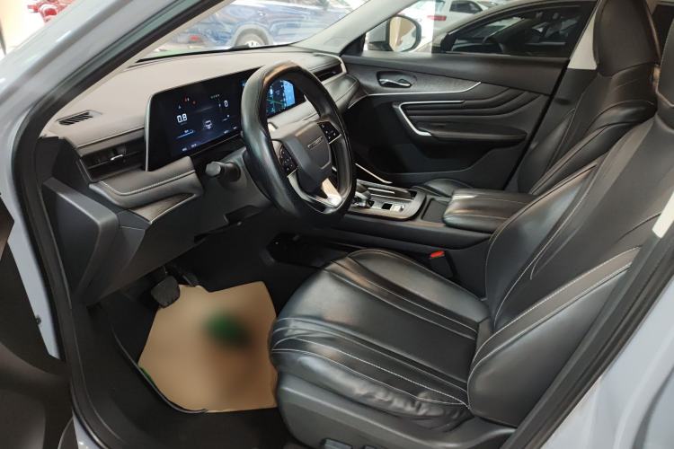 Used Venucia V 2021 260T Idol Edition
