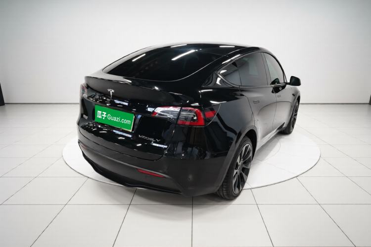 Used Tesla Model Y 2022 Long-Range All-Wheel-Drive Version
