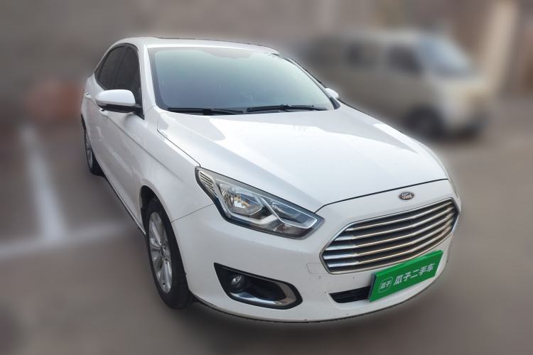 Used Ford Escort 2015 1.5L Automatic Fashion Model
