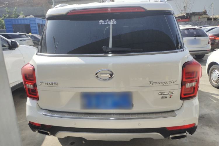 Used GAC Trumpchi GS8 2017 320T Two-Wheel Drive Luxury Smart Connectivity Version (7 Seats)
