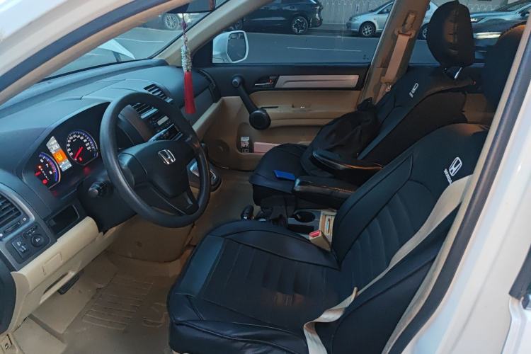 Used Honda CR-V 2010 2.0L automatic two-wheel drive urban version Left Front Seat